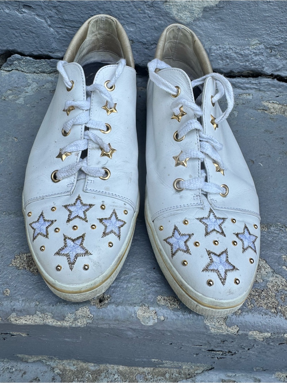 Stuart Weitzman White Leather Metallic Gold Star Studded Embroidered Sneaker